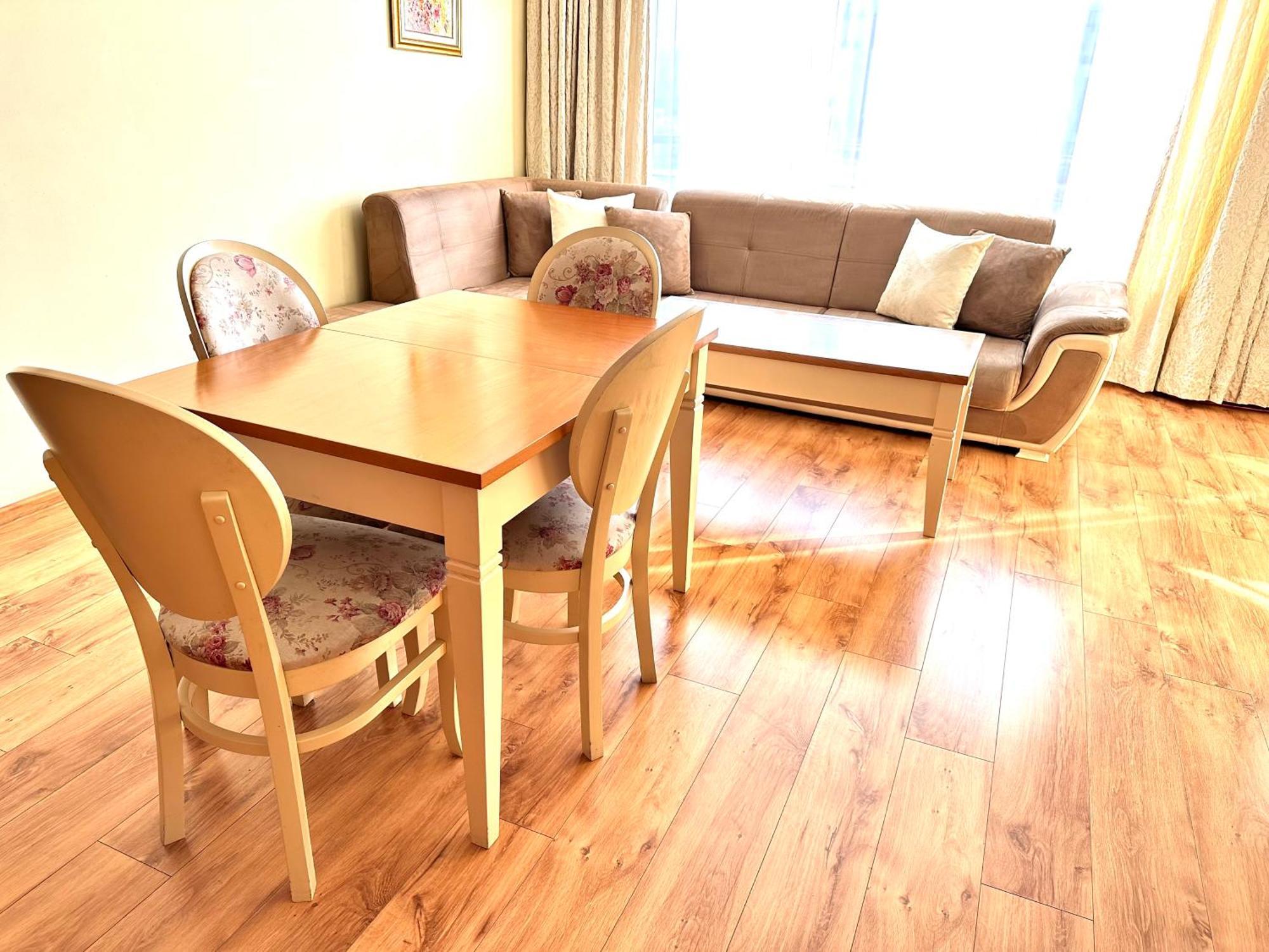 Cite Jardin Apartment *